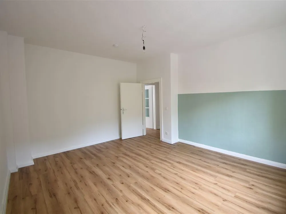 Bezugsfrei in OBK! Großzügige 2-Zimmer-Wohnung mit Balkon