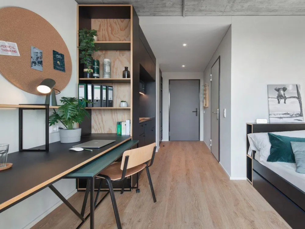 Neon Wood Student Housing in Berlin Adlershof - Classic Apartment