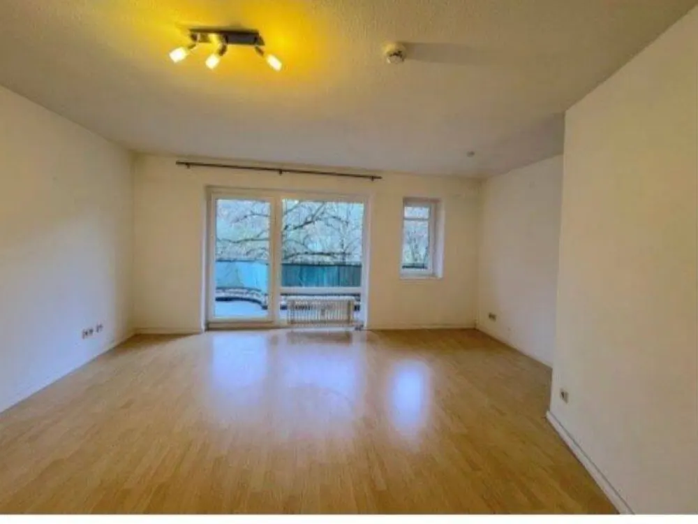 Moderne 1 Zimmer Wohnung mit Tiefgarage in Winterhude.