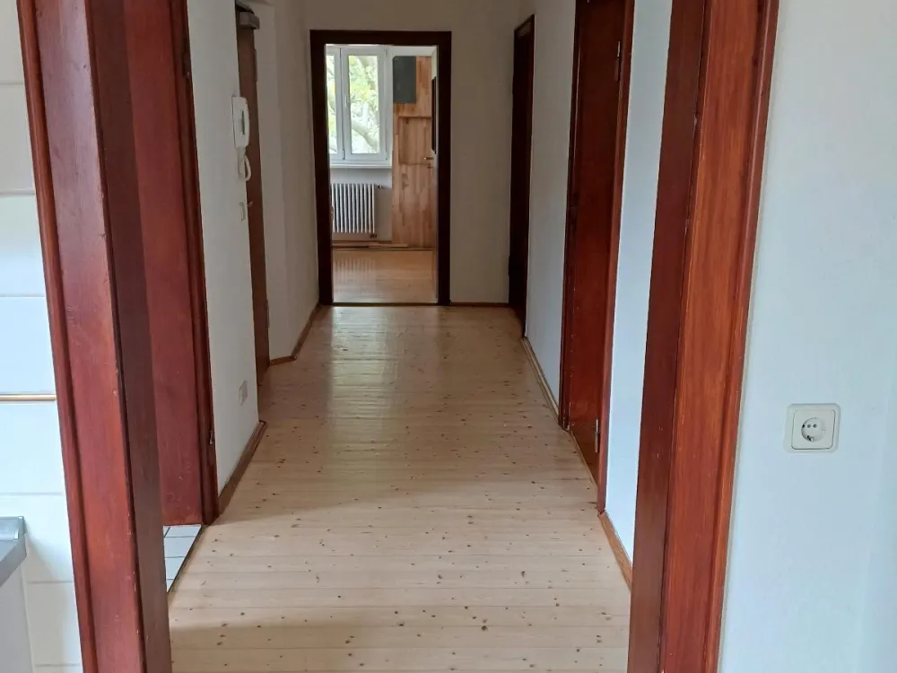 Schöne 3 Raum Wohnung mit EBK und 2 Balkonen in Stötteritz