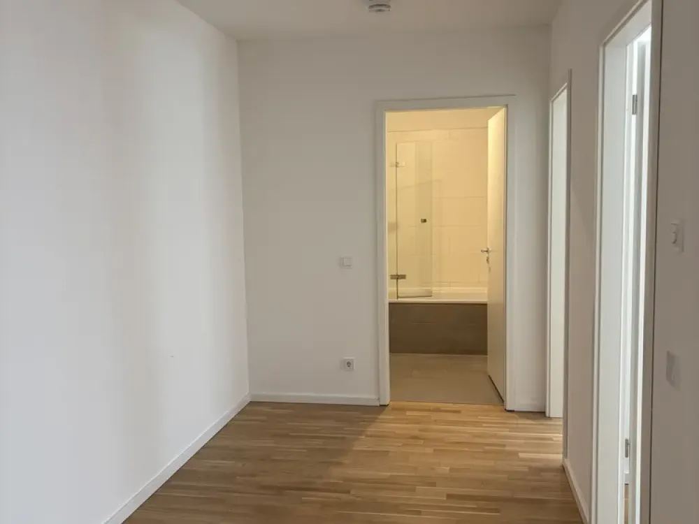 Zweitbezug: Neuwertige 3-Zimmer Wohnung in zentraler Lage mit Balkon