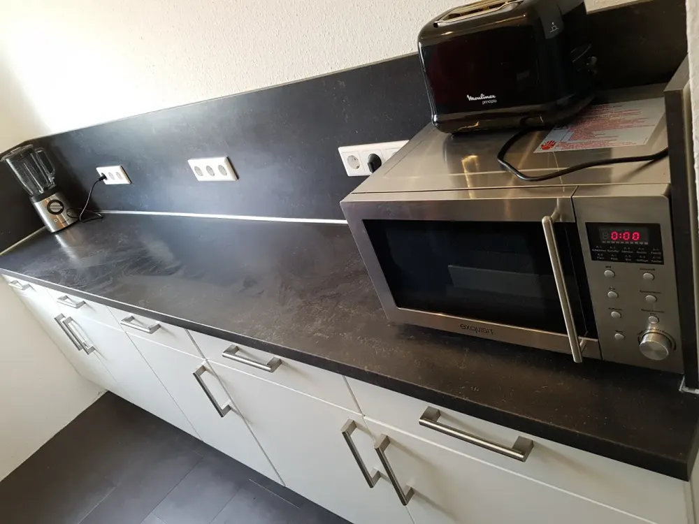 Renovated 3.5 Rooms with New Kitchen and Balcony