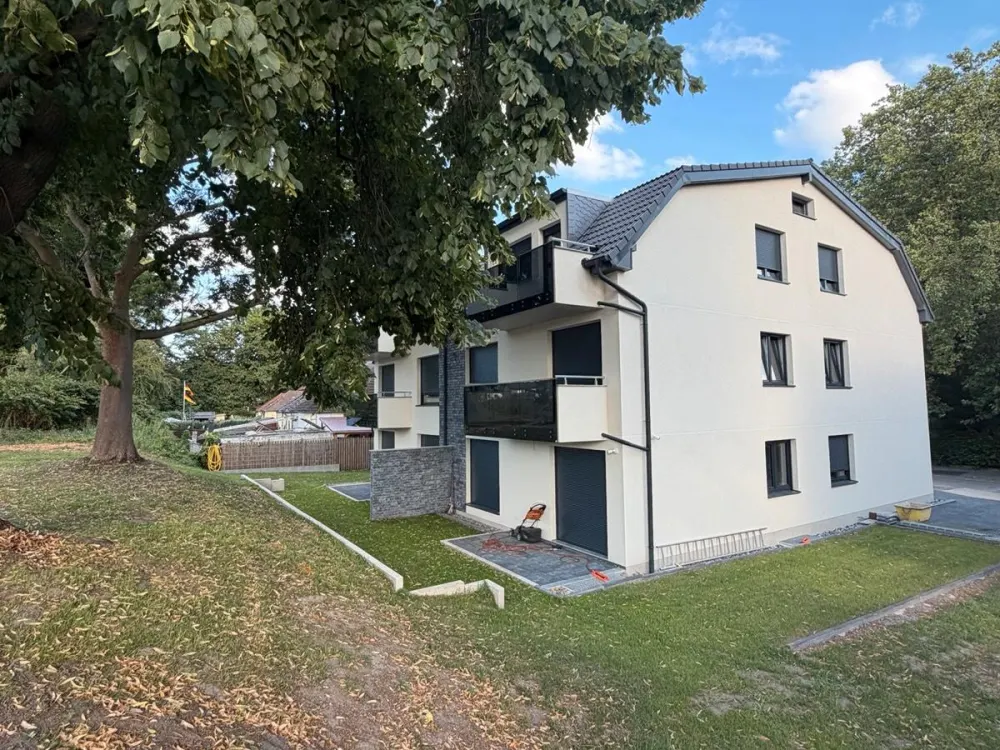 Moderne Dachgeschoss Wohnung im Neubau