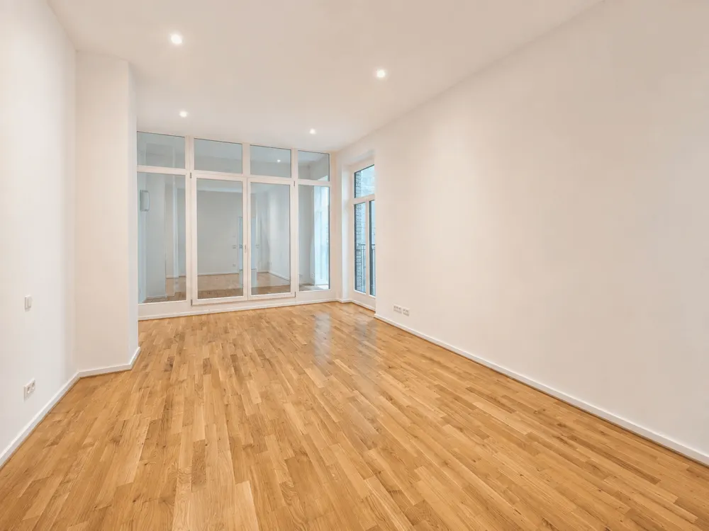 Modernes Loft in City-Lage | Kamin, EBK und Aufzug | Hochwertiges Parkett | Loggia
