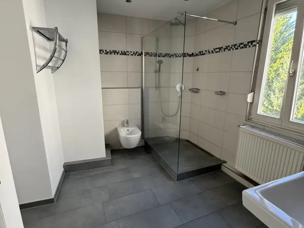 Traumhafte 3,5 Zimmer Dachgeschoss-Maisonette Wohnung in Feuerbach