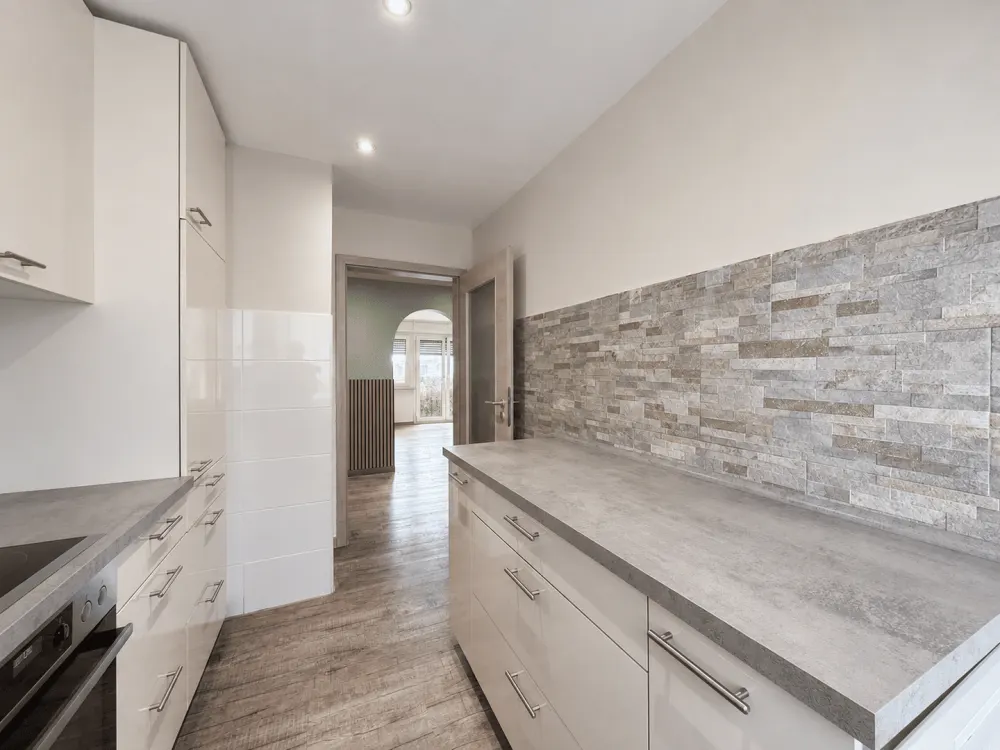 Modernisierte 2-Zimmer-Wohnung mit Balkon in Bad Cannstatt