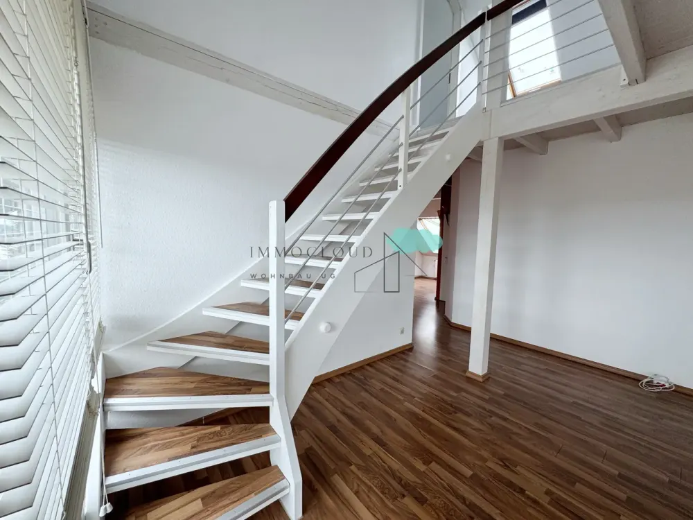Charmante 4-Zimmer-Maisonettewohnung mit Weitblick, in Wernau