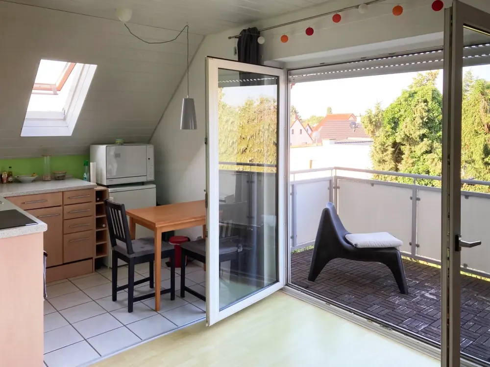 Helle Dachgeschosswohnung, ideal für Wochenendheimfahrer