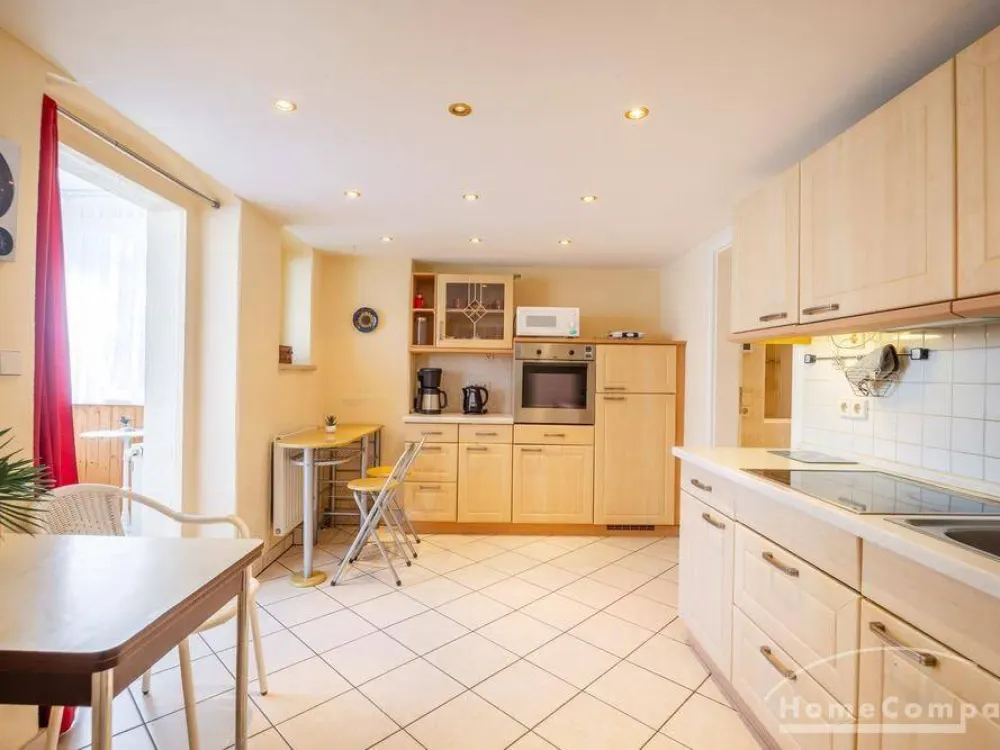 14050 HomeCompany Dresden Furnished Lovely 3-Room Apartment at Weißen Hirsch with Garden Use max. 3 Persons