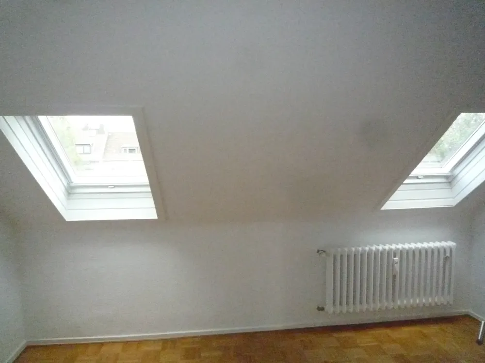 Schöne Dachgeschoss-Wohnung in Oberkassel