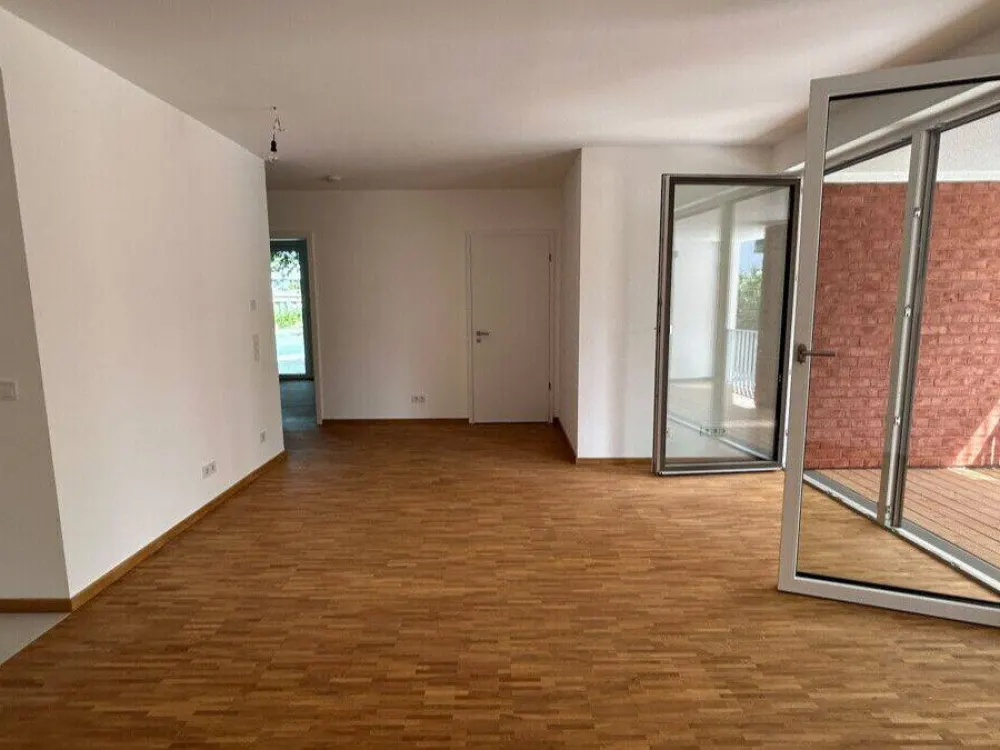 Modern 2-Room New-Build Apartment Near University!