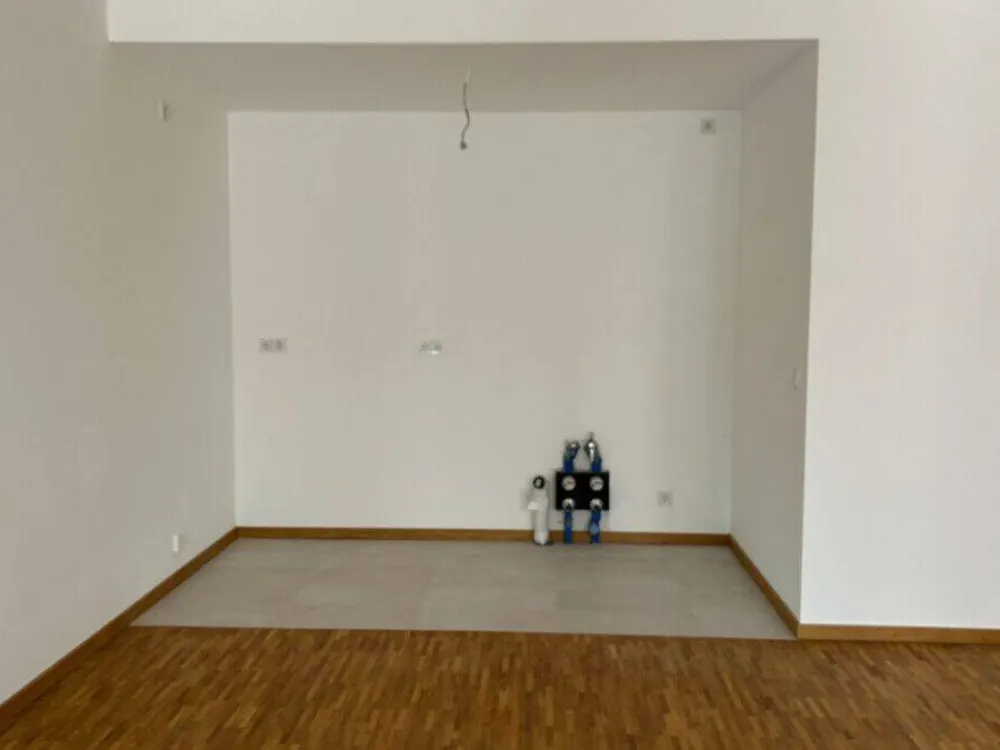 Modern 2-Room New-Build Apartment Near University!