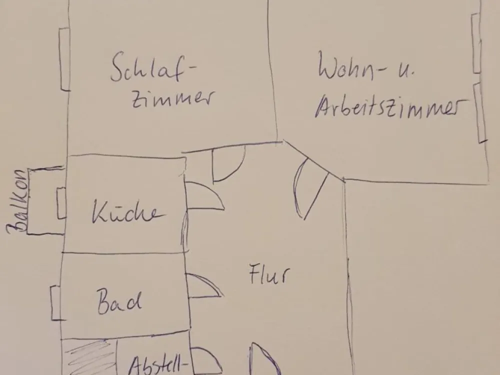 Helle, möblierte Zweiraumwohnung mit Balkon in Striesener Altbau