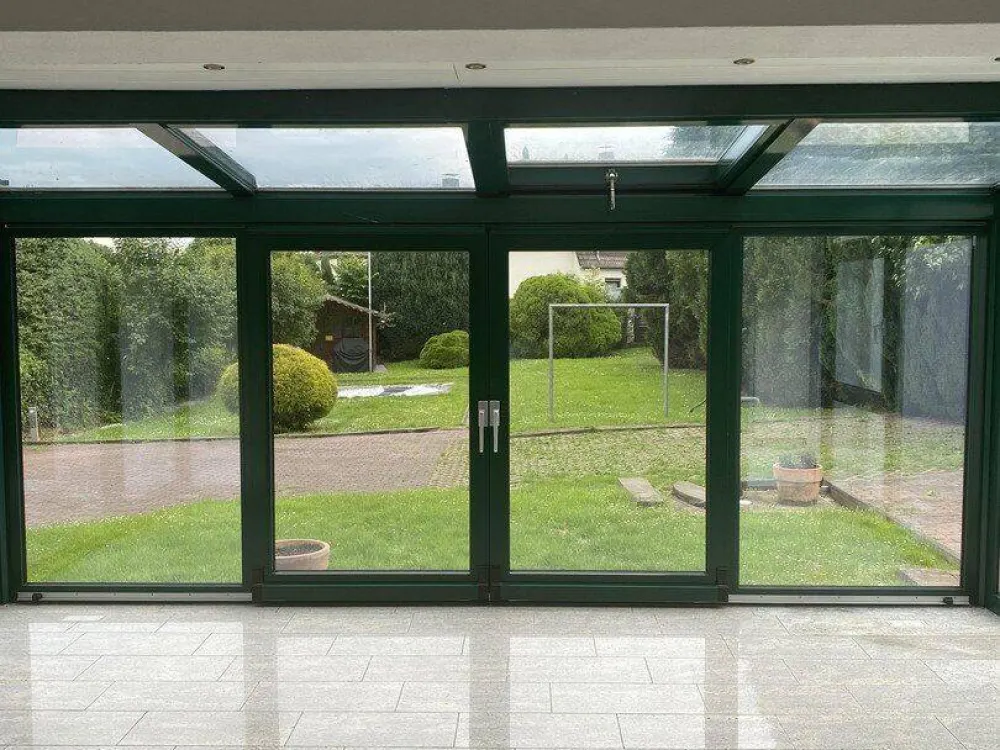 Exclusive 2-Room Apartment for Garden Lovers