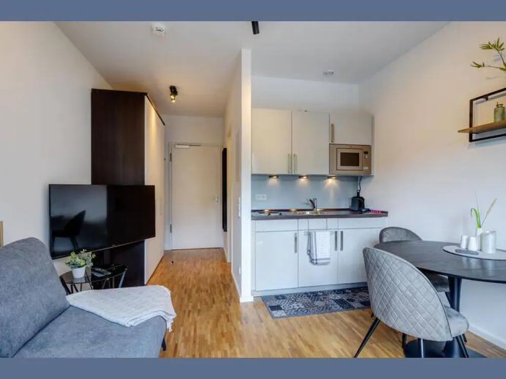 Möbliert: Urbanes Apartment in Schwabing