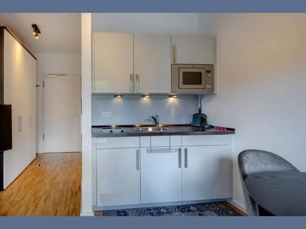 Möbliert: Urbanes Apartment in Schwabing