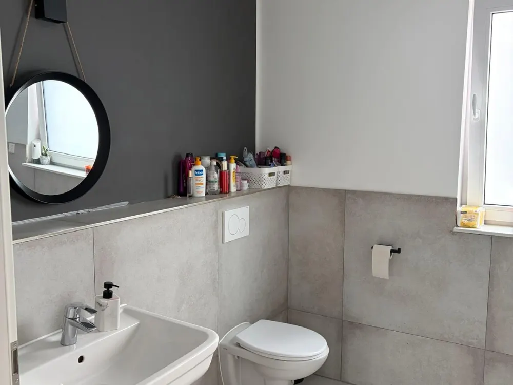 2,5 Zimmer Neubau Wohnung ab sofort frei