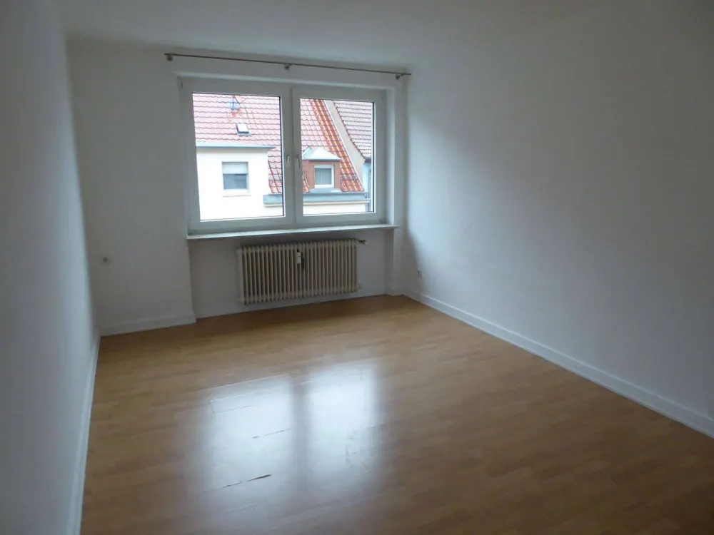 Bright spacious apartment in St Arnual