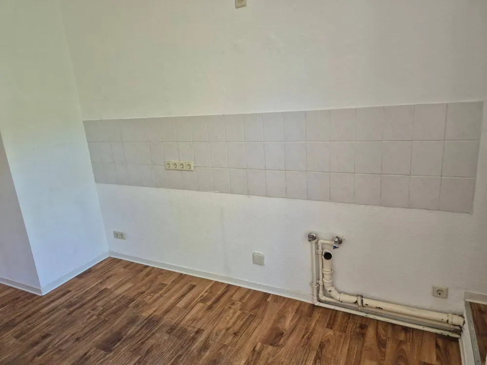 Schöne sanierte Altbauwohnung - sofort bezugsfertig