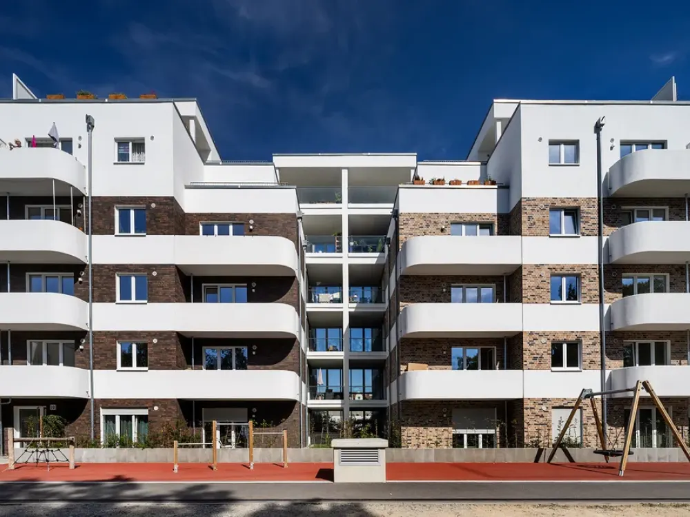 Exklusive, neuwertige 2-Zimmer-Wohnung, 71 qm im 2.OG mit Balkon in Berlin-Karlshorst