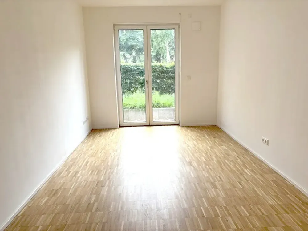 Exklusive, neuwertige 2-Zimmer-Wohnung, 71 qm im 2.OG mit Balkon in Berlin-Karlshorst