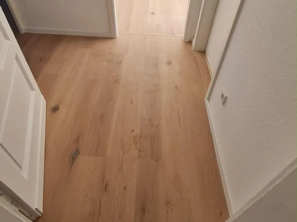 2 Zimmer Wohnung frisch saniert zu vermieten