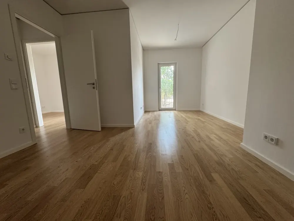 First occupancy!: 4-room apartment on the ground floor with balcony