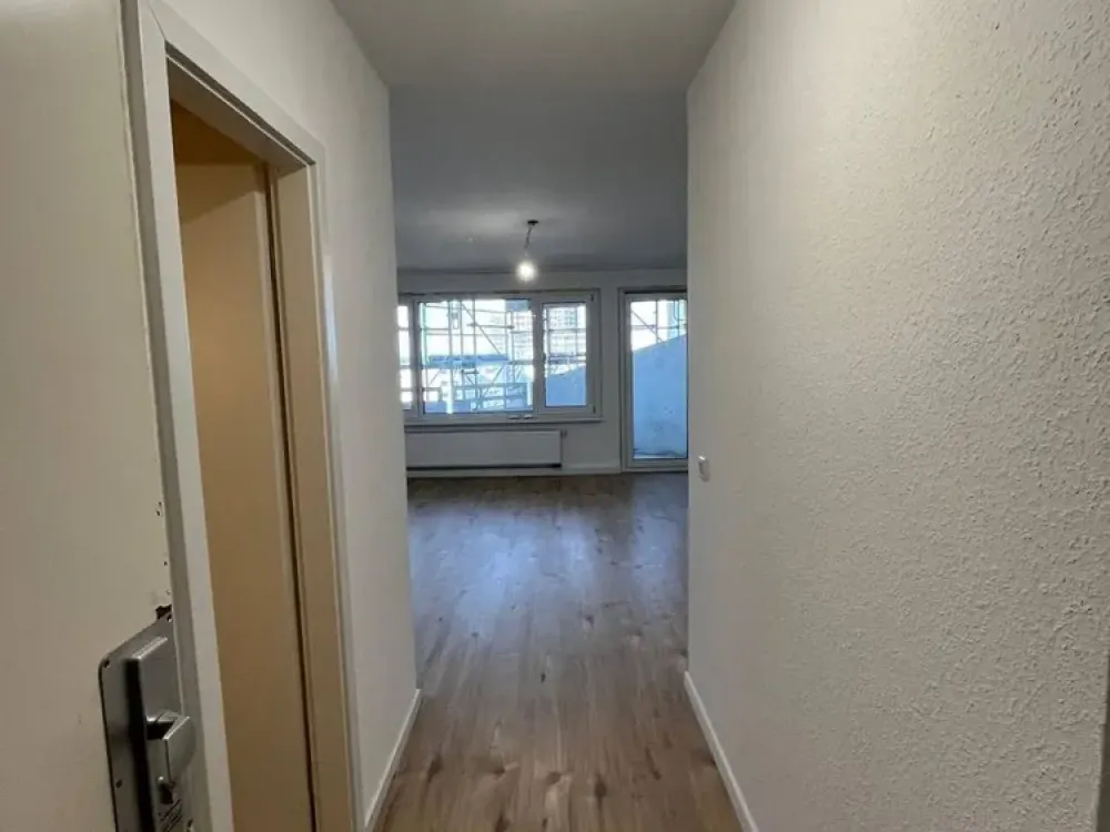 TOP SANIERT! 1 Raum Wohnung mit Balkon und schönem Ausblick