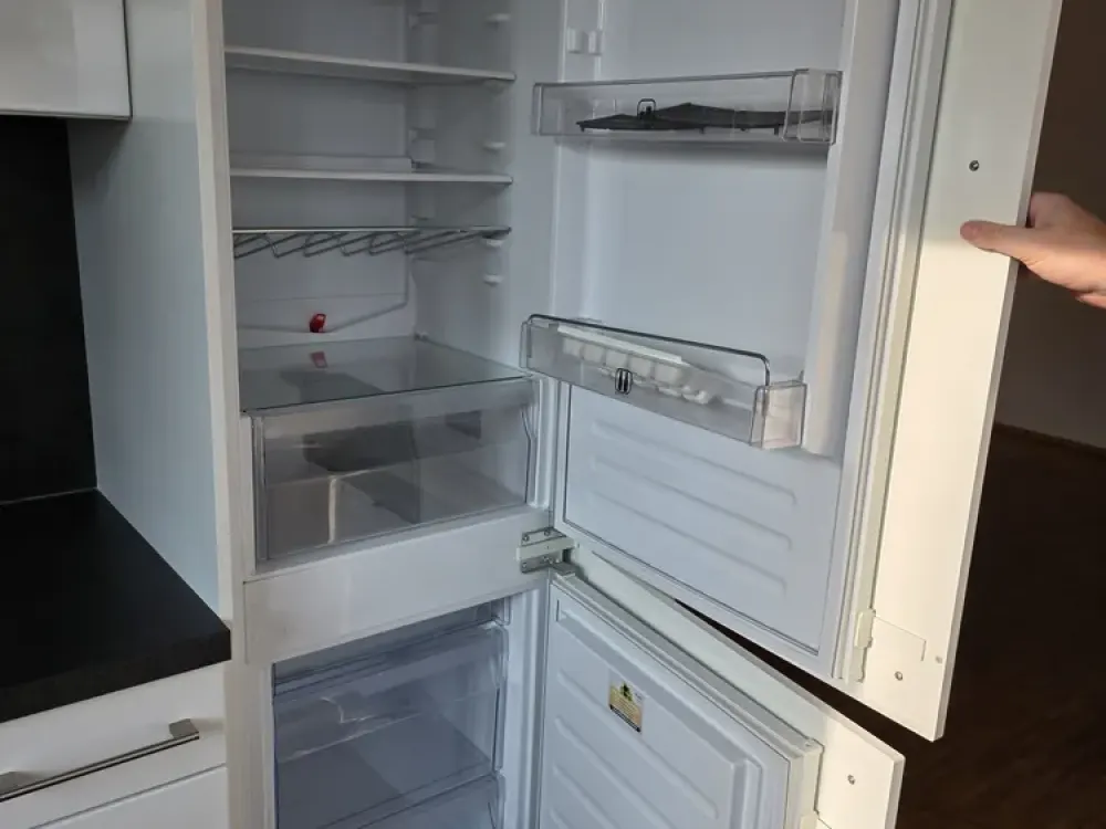 Traumwohnung mit Balkon und 2 Bädern in begehrter Lage!