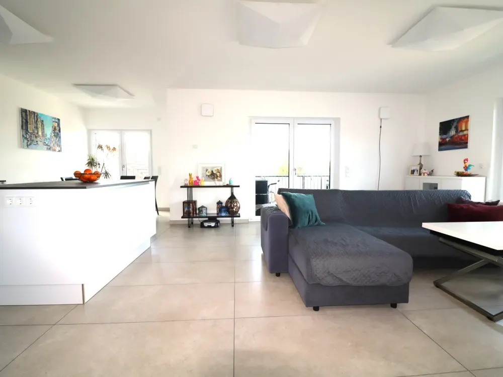 Wunderschöne Neuwertige 4- Zimmer Wohnung