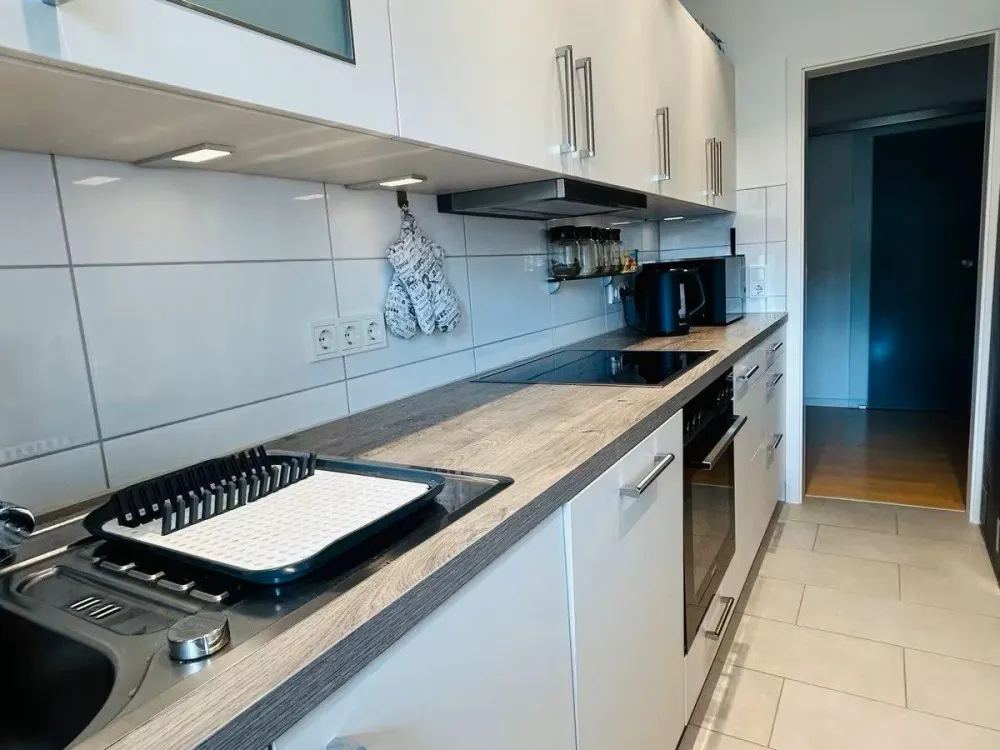 3-ZKBB 77m² Teilmöbliert mit zwei PKW-Stellplätzen