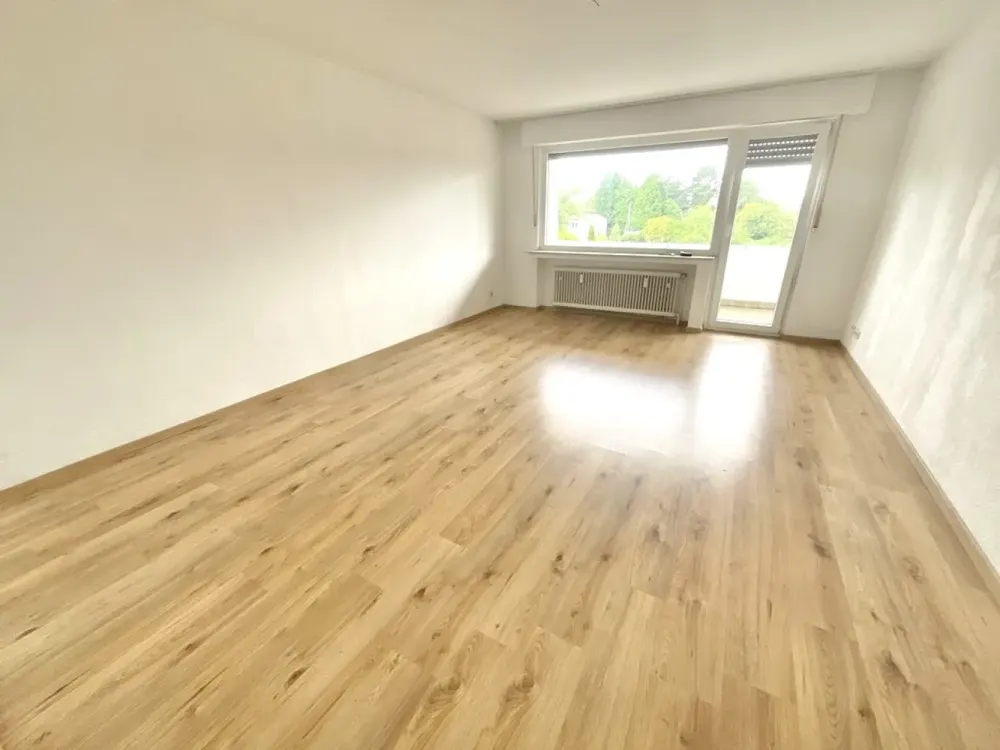 2 Monate mietfrei für große 3 Zimmerwohnung mit Balkon