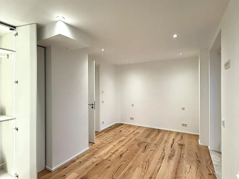 Neue Penthousewohnung in Sachsenhausen nahe dem Main