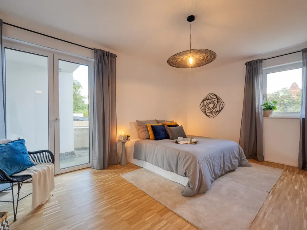 Exklusive, neuwertige 2-Zimmer-Wohnung, 71 qm, Einbauküche und Terrasse in Berlin-Karlshorst