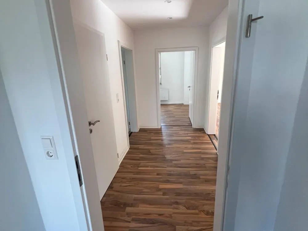 Erstbezug Kernsanierte 3 Zimmer Wohnung 80qm mit Garten