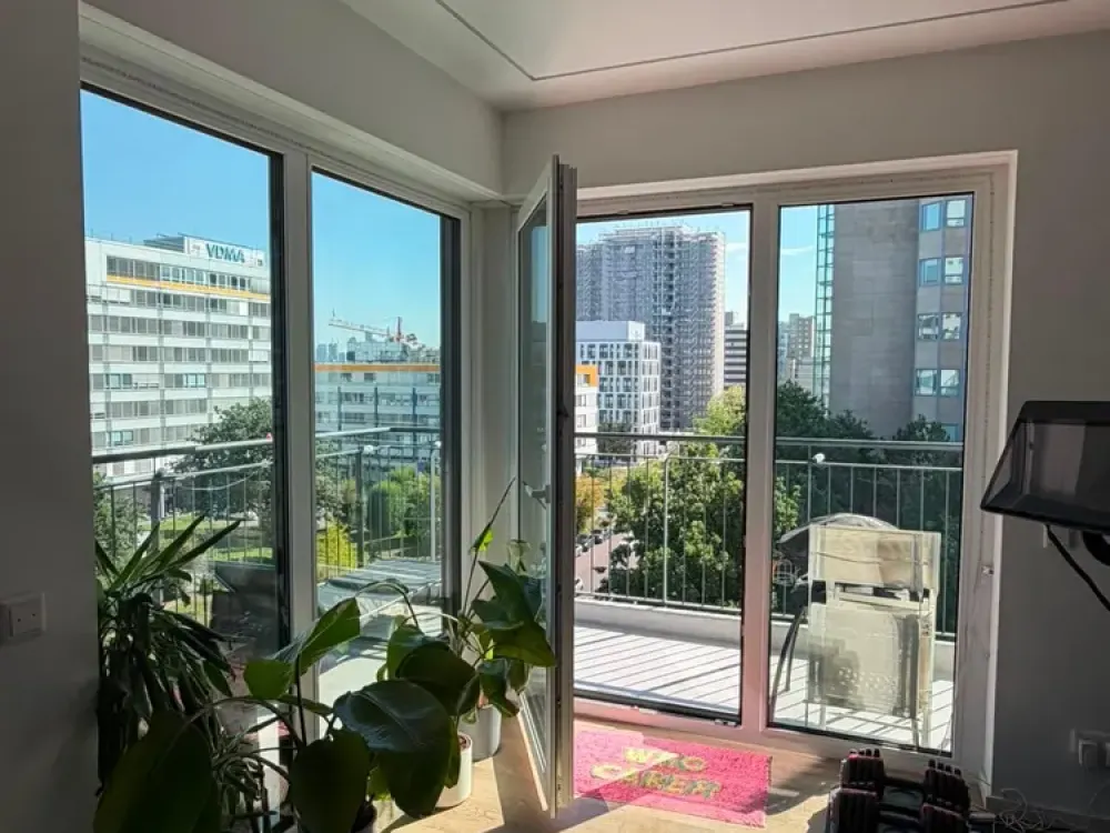 Beautiful 3-Room Apartment with Balcony in Frankfurt-Niederrad