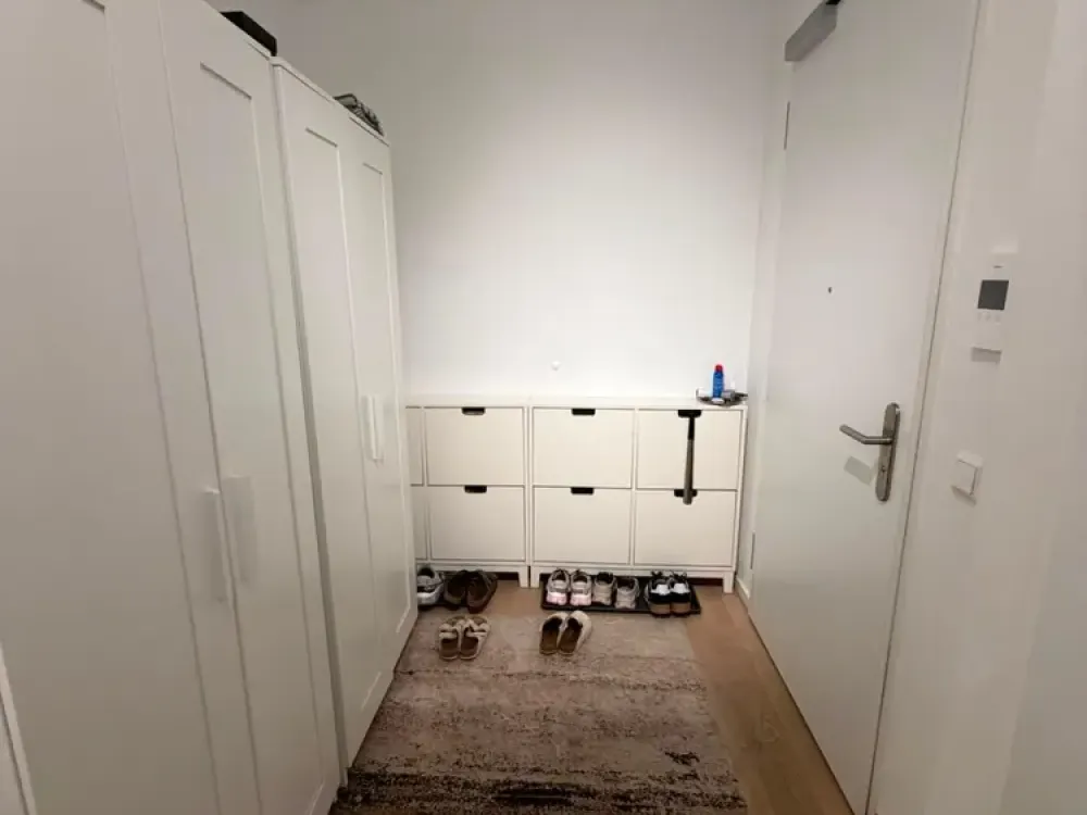Beautiful 3-Room Apartment with Balcony in Frankfurt-Niederrad