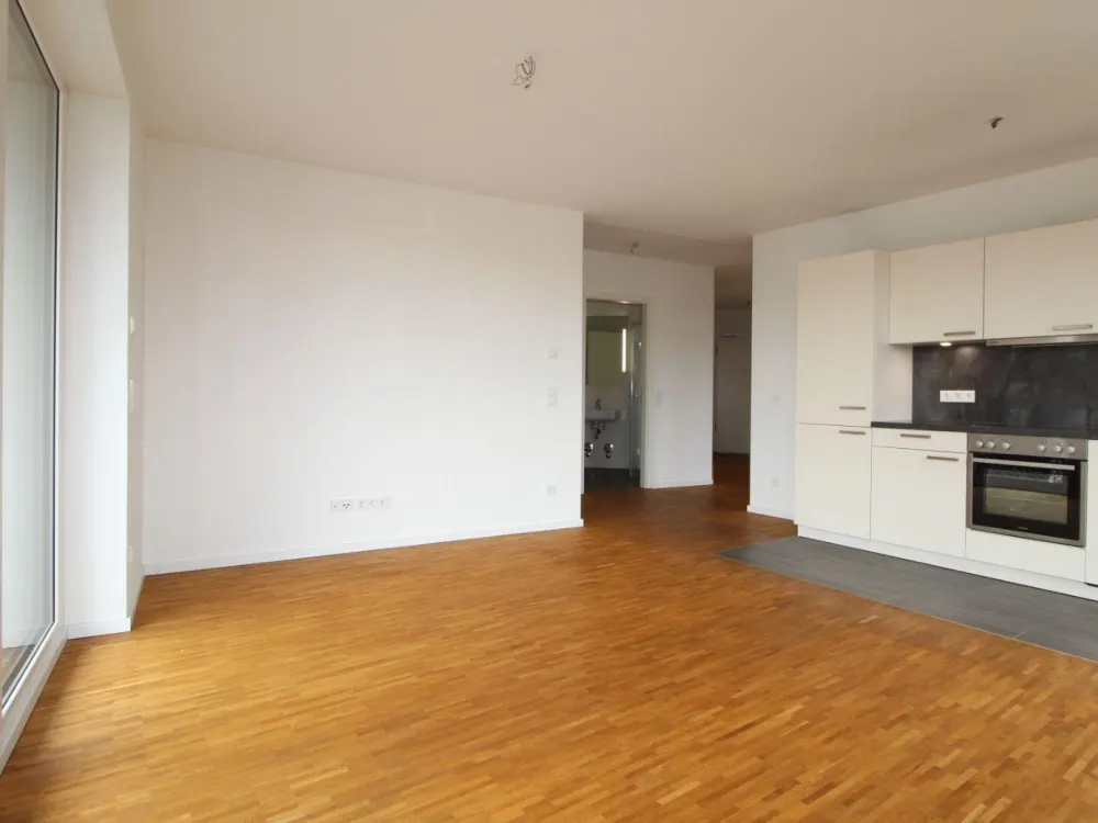 **Großzügie 4- Zimmer-Wohnung im 3.OG mit EBK, Balkon, HWR und Gäste-WC**