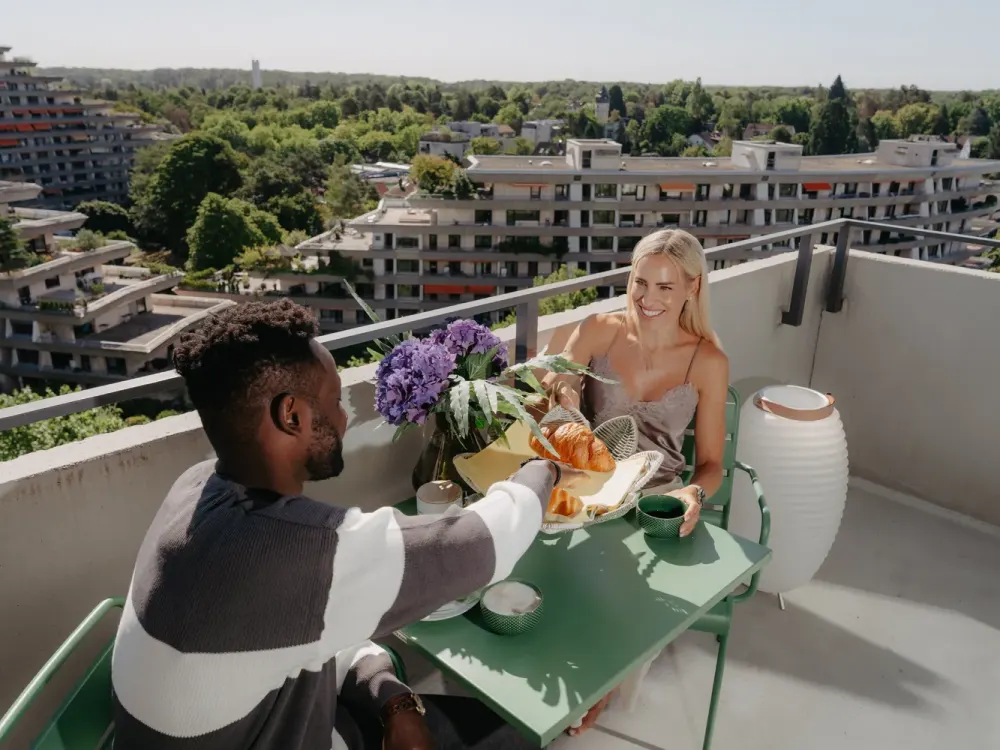 THE SAXXON: The ONE-BEDROOM-SUITE 20% Early Bird Discount for 6 months: € 1.734 warm rent*