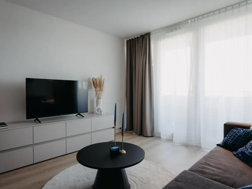 THE SAXXON: The ONE-BEDROOM-SUITE 20% Early Bird Discount for 6 months: € 1.734 warm rent*