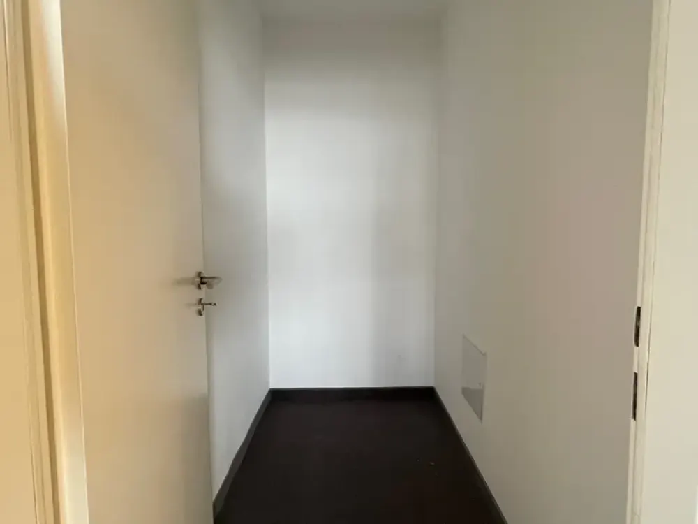 Sehr schöne 3 Zimmer Wohnung im Arabellahaus mit Stadtblick zu vermieten.