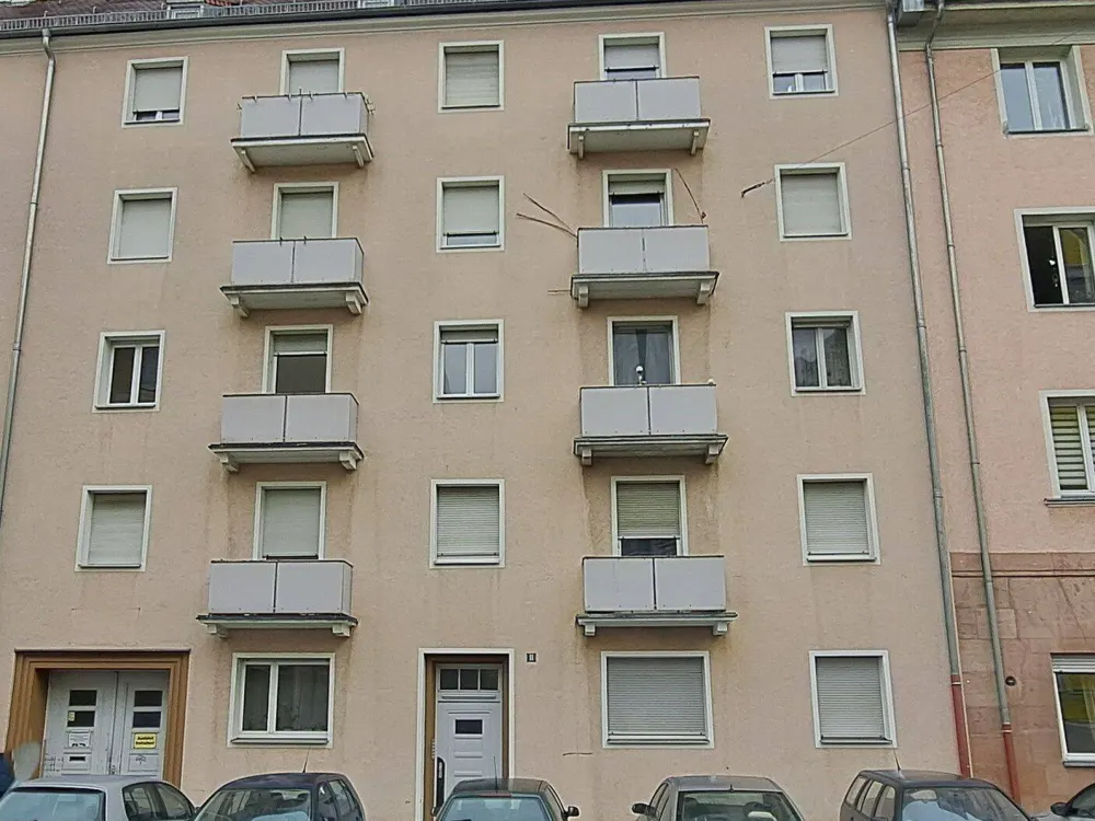 Großzügige 2-Zimmer-Wohnung mit 2 Balkone im 4. Obergeschoss in 90459 Nürnberg
