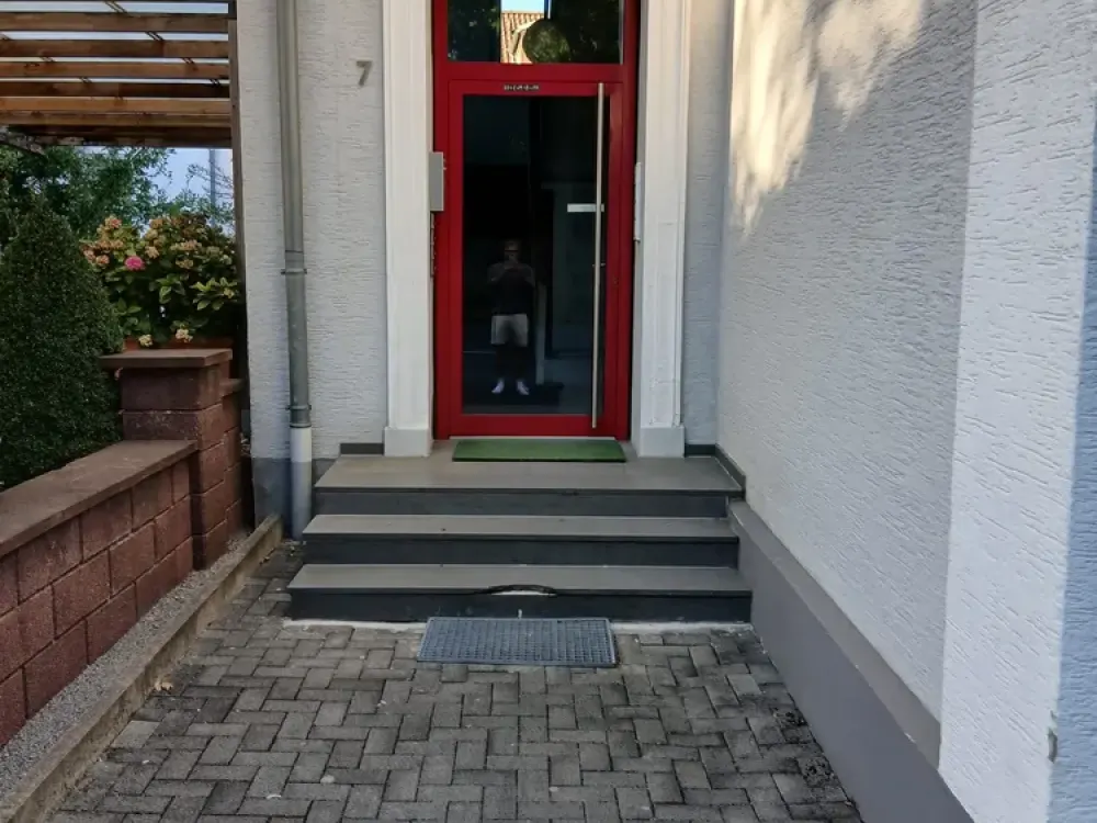 Schöne 2 Zi Whg in Uni Nähe
