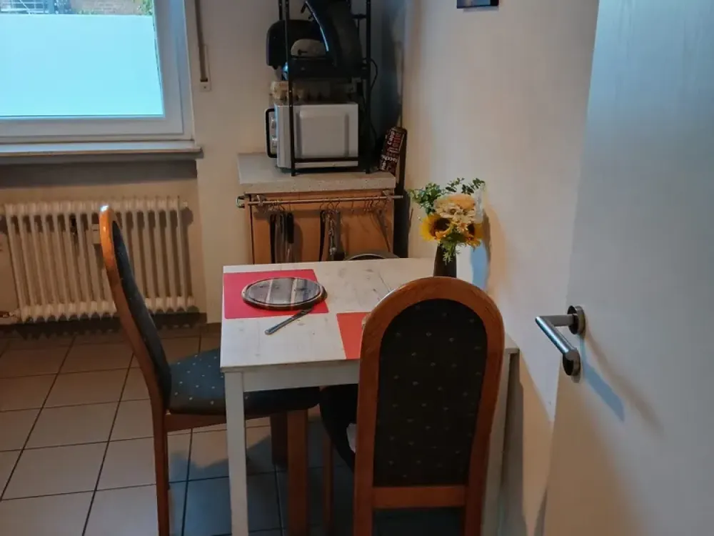 Schöne 2 Zi Whg in Uni Nähe