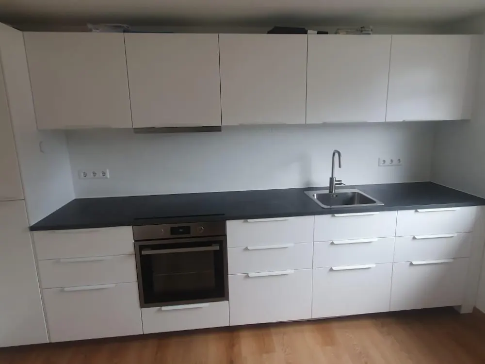 Moderne, helle Maisonette Wohnung ideal für Singles oder Paare