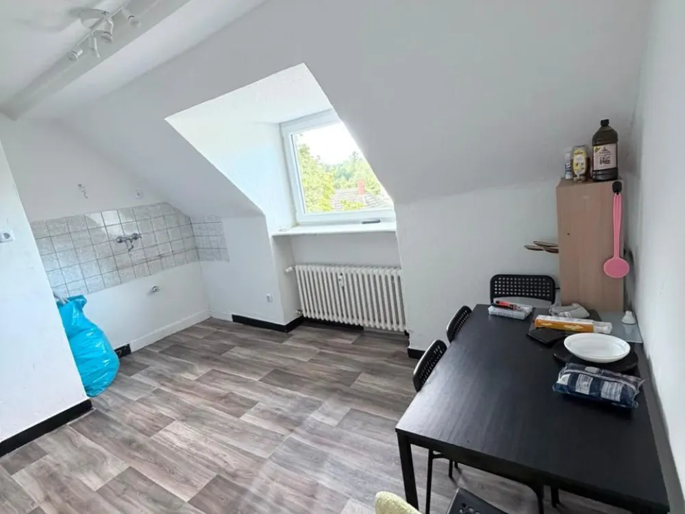 2,5-Zimmer-Dachgeschosswohnung in Bochum, Nachmieter gesucht
