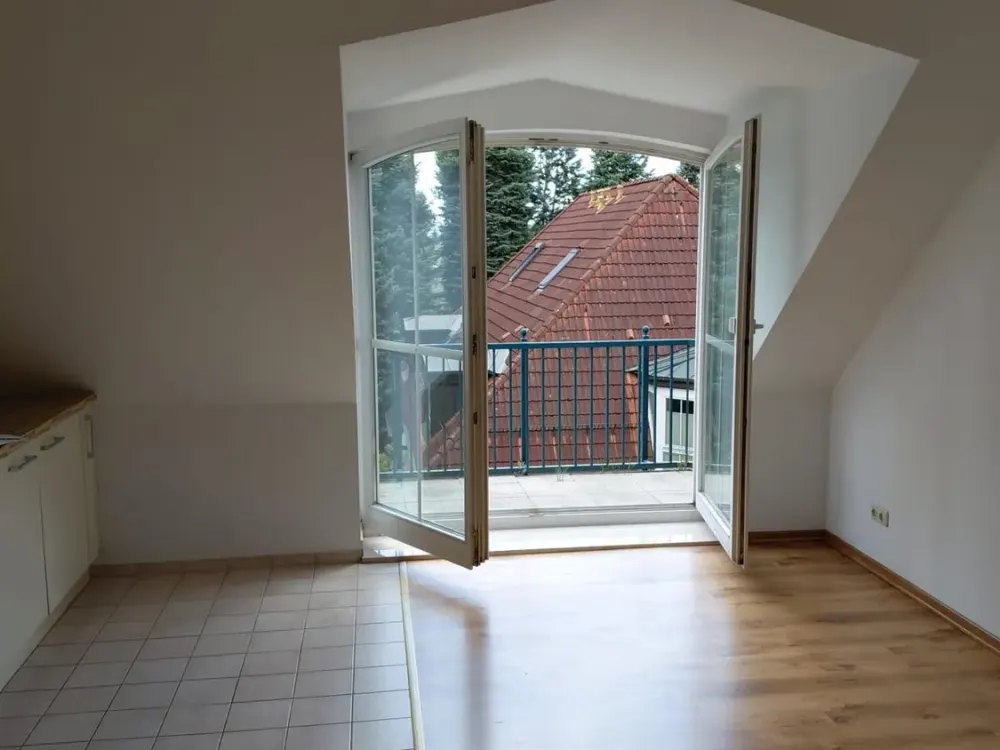 Living with Character: 1.5-Room Apartment in Dresden
