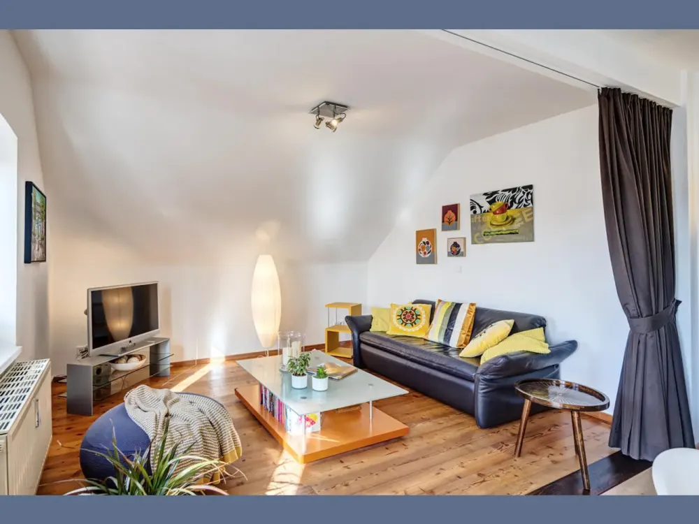 Furnished: Sunny, Brightly Furnished Apartment in Starnberg
