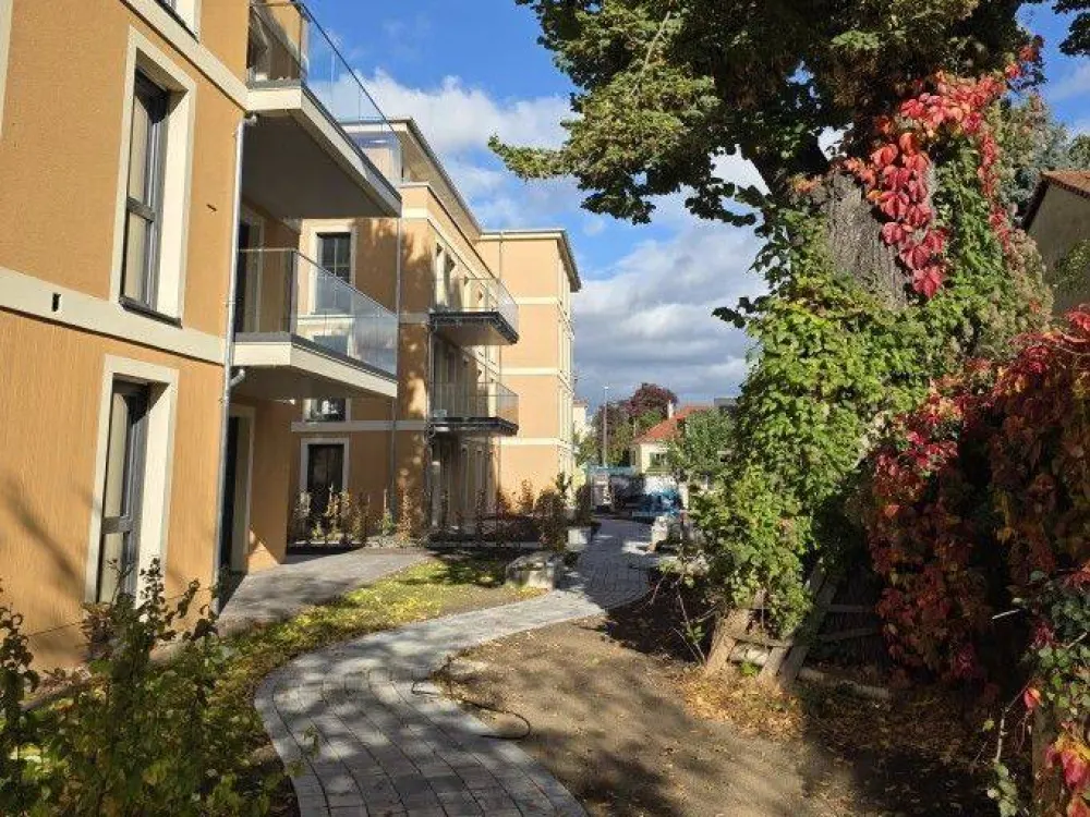 Einzigartige Dachterrasse trifft stilvolles Wohnen! EBK!