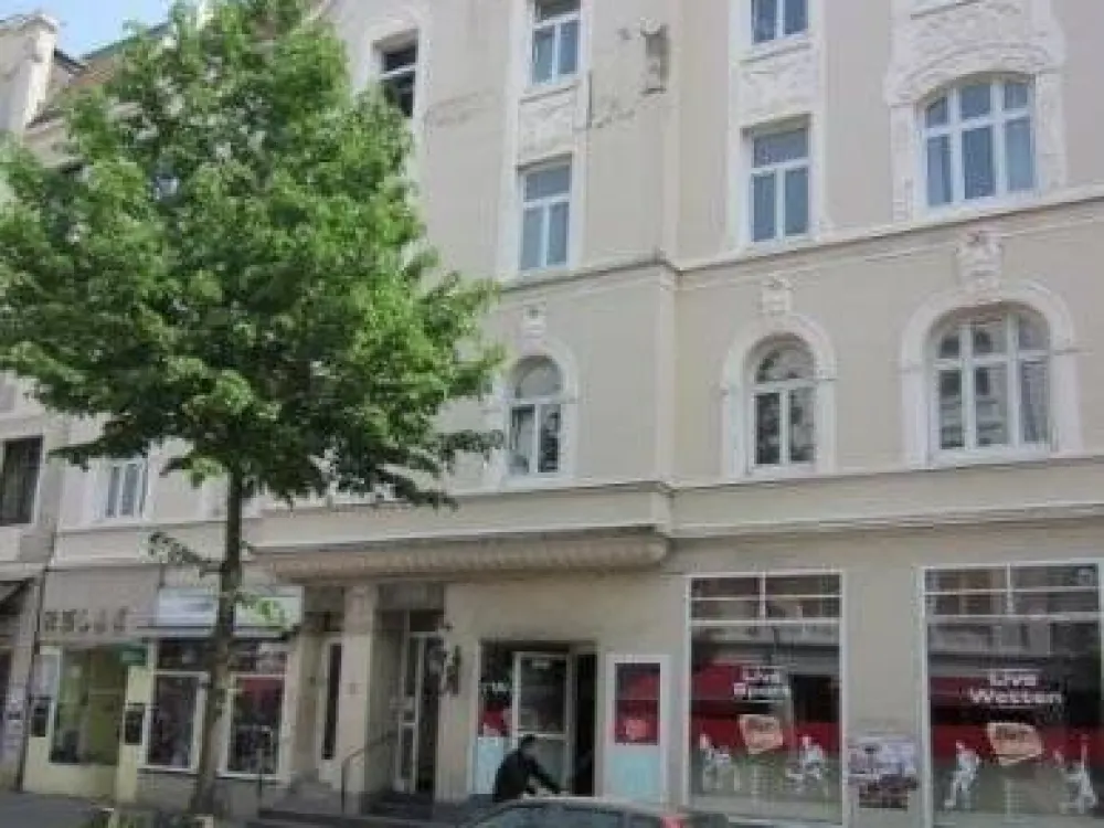 Attraktive 2-Zimmer-Altbauwohnung mit Balkon im Reiherstiegviertel in der Veringstr. 28, 21107 Hamburg